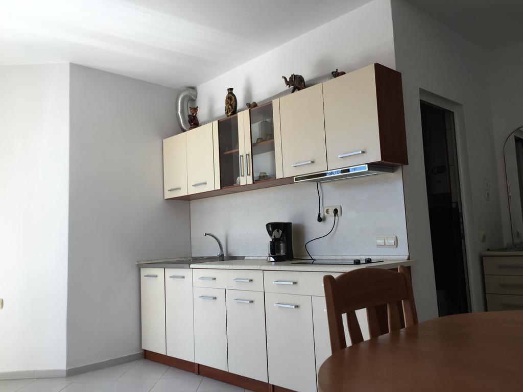 Adonai Apartments Nesebar Exterior photo