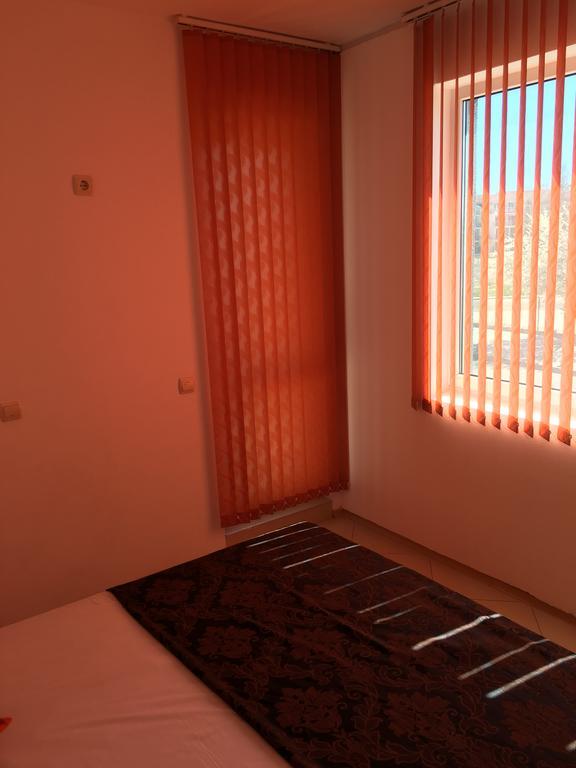Adonai Apartments Nesebar Exterior photo