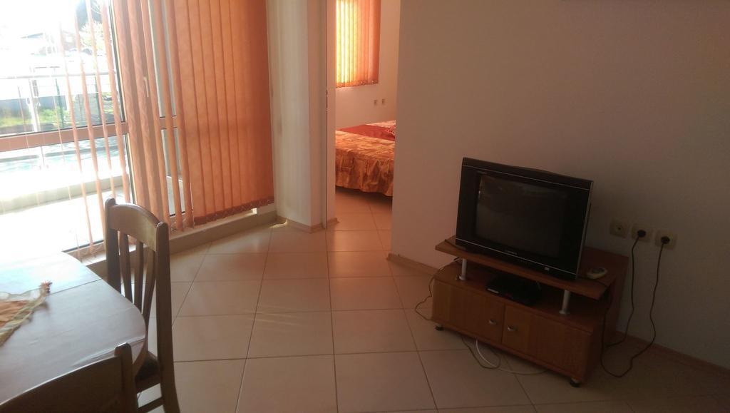 Adonai Apartments Nesebar Exterior photo